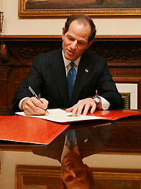 Spitzer-Signing.jpg